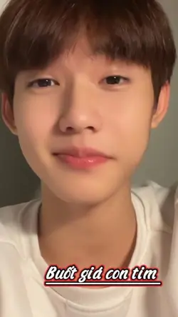 1video + 8 ảnh 