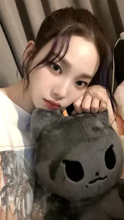 앞에 동영상 넣으면 이뻐요 !!