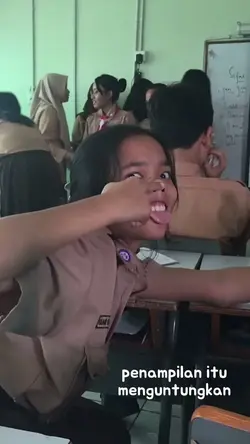hanya gadis cantik