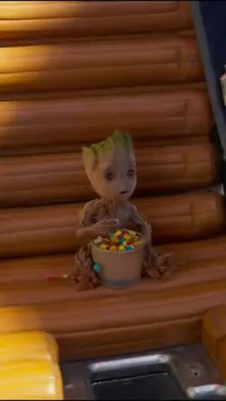Groot eat candy