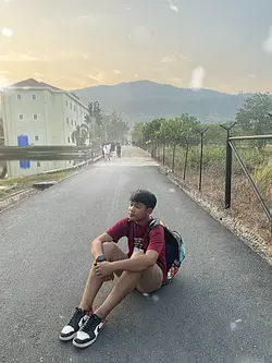 Location : ពេជ្រនិល 