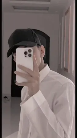 arab mirror