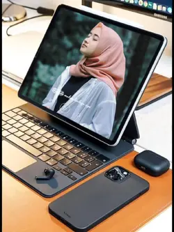 Lirik x Frame Laptop