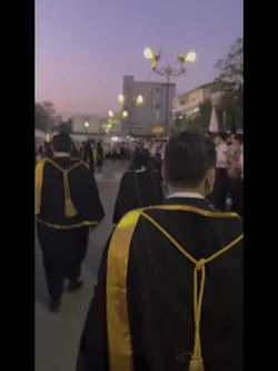 รับปริญญา
