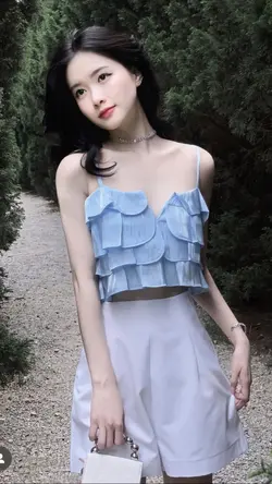 Mẫu 1 ảnh không màu