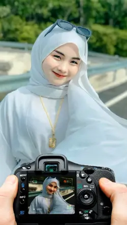 Frame Kamera DSLR