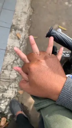 BigSmallHand