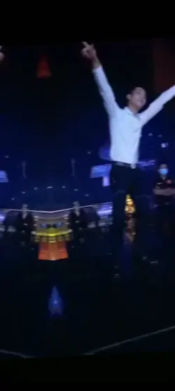 1 ảnh +video