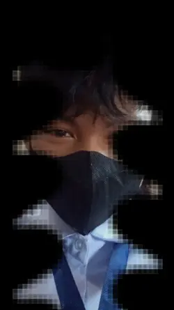 Black particles mask