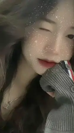 Mẫu 2 ảnh nhẹ nhàng