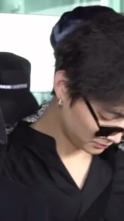 หล่อ เท่
