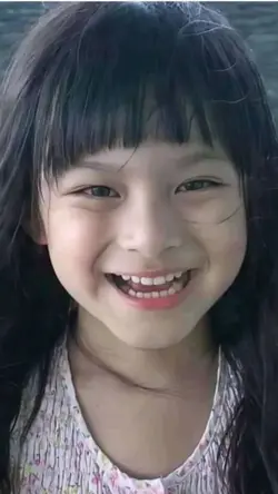 CHILD HOOD PHOTO