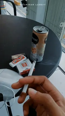 lirik estetik 