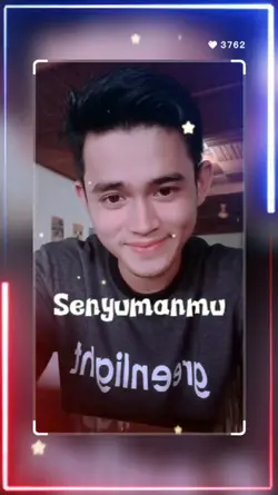 Wajah Senyum 