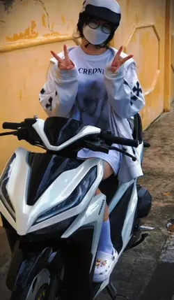 Mẫu 2 xe nè