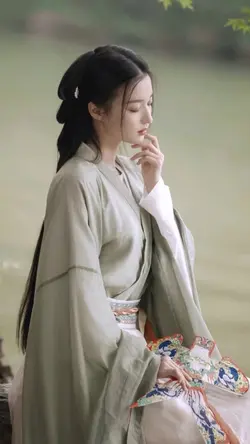 Mẫu 7 ảnh