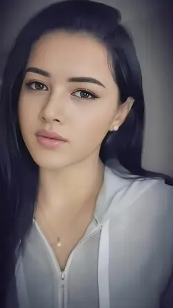 senyum manis 