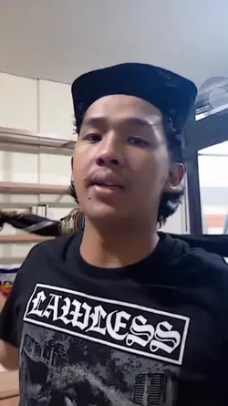 P PERANG SARUNG