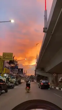 Golden hour x Sky 