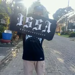 FLEXING CLOTHING