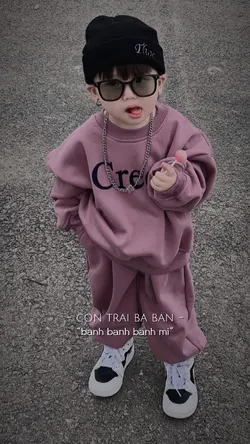 CON TRAI BÀ BÁN BÁNH