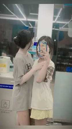2 ảnh xịn,khoe bạn<3
