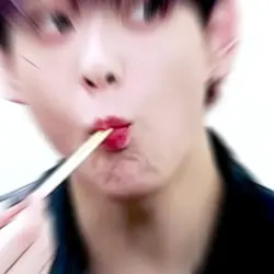 반전 템플릿을 만들어보세요!