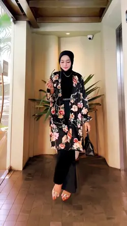 Slowmo Karena Wanita