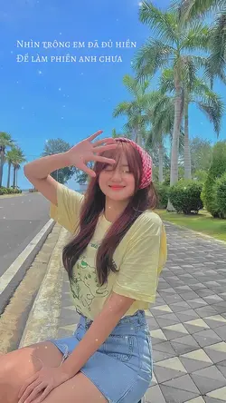 Trông em đã đủ hiền 