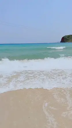 Beach wave vacay