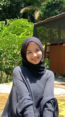 senyum lesung pipi
