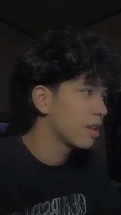 9 foto 1 video