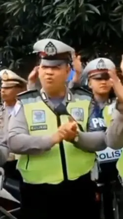 KETIKA AKU KELUAR