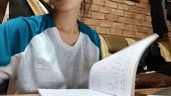 vlog + màu học tập