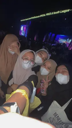 Lirikasthetic 