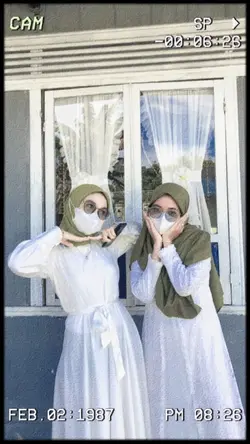 Aestetik with Bestie