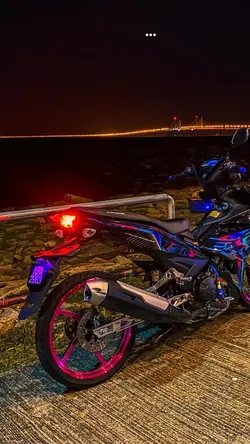 Masuk gambar moto