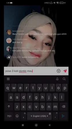 Live Pose 