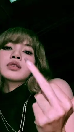 versi f*uck lisa