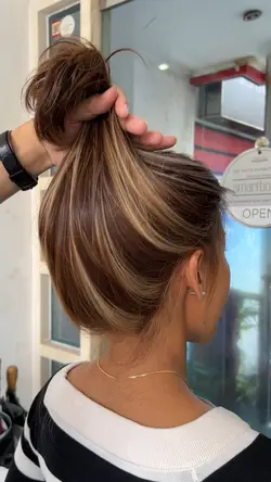 Hair colour