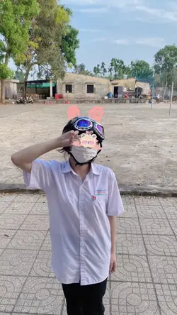 Từ Em Mà Ra