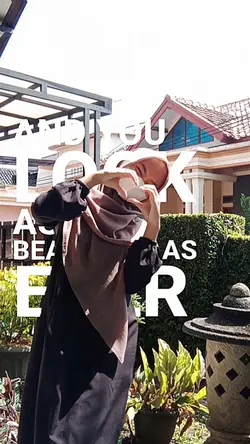 lirik dibelakang