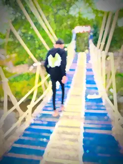 ឈឺចាប់ក៏អាចរស់បាន...