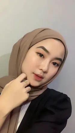 1 wajah 5 efek