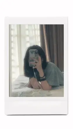 polaroid frame