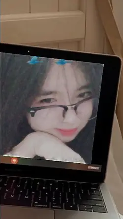 Laptop screen