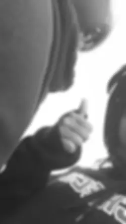 random -ver blur