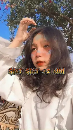 gật giật 2 ảnh 