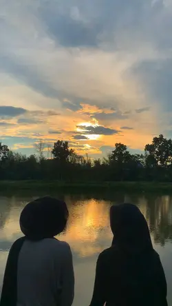 Melepas senja