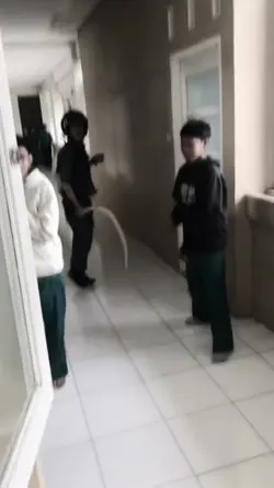 SLOWMO PAMBESILET